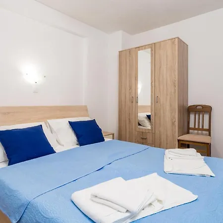 Apartman Gorgeous In With Kitchen *