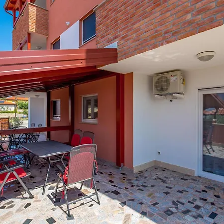 Gorgeous In With Kitchen Apartman